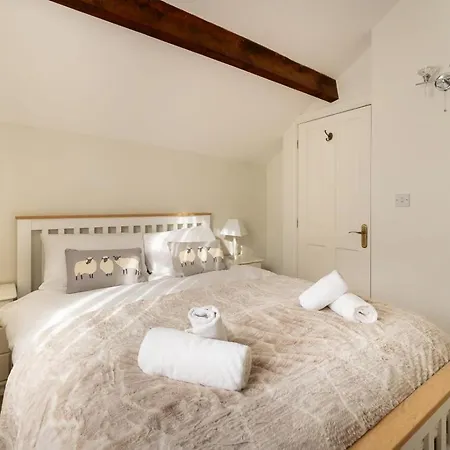 2 Bed In Oc-lr127 *